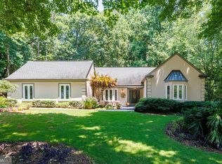 1565 Kings Xing, Stone Mountain, GA 30087