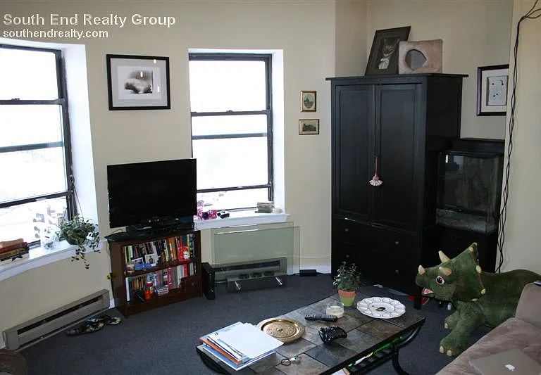 483 E Broadway #6 — Photo 33