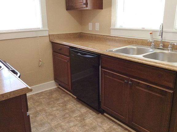 4th image of 1729 Circlewood Dr
