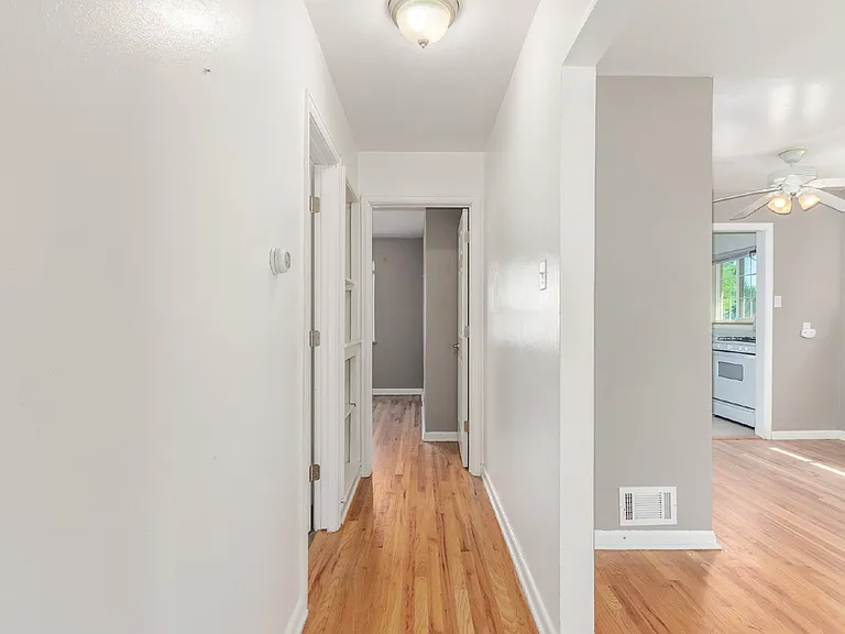 1385 S Grant St — Photo 23