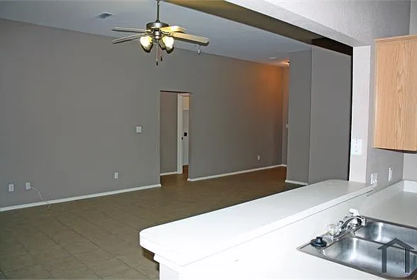 7219 Fossil Lake Dr — Photo 7