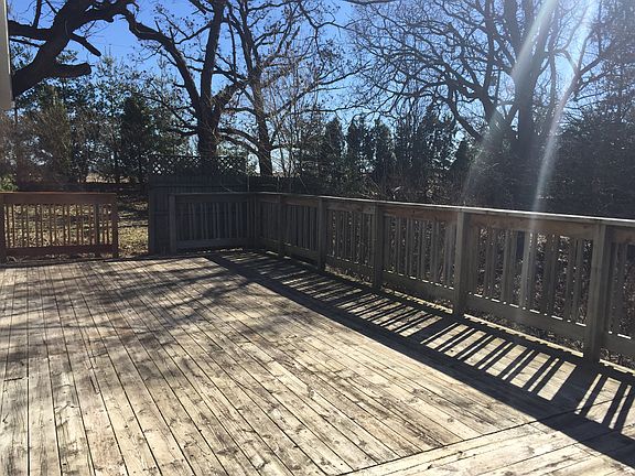 Large 2 story deck