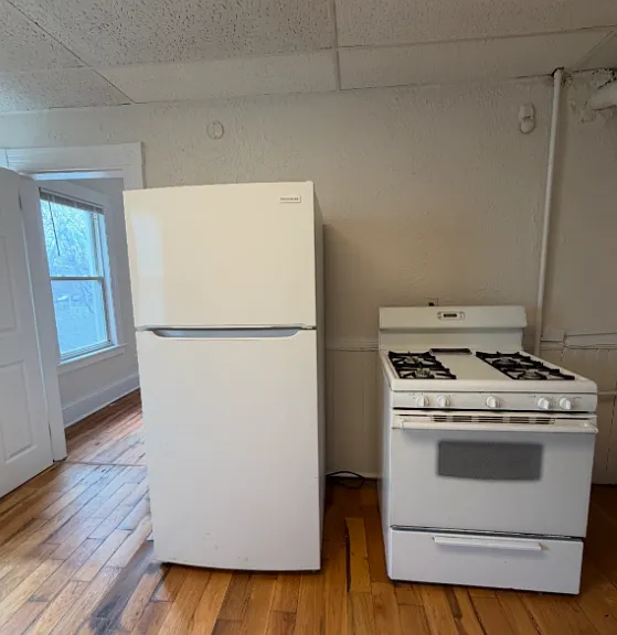 123 Rennell St #2 — Photo 6