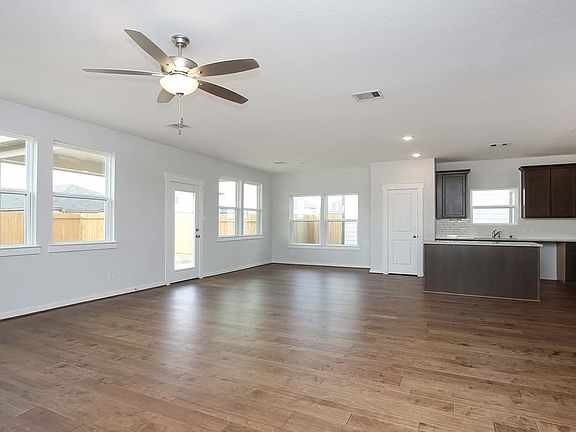 Polaris - Family Room