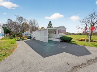 1 Clems Way, Acushnet, MA 02743