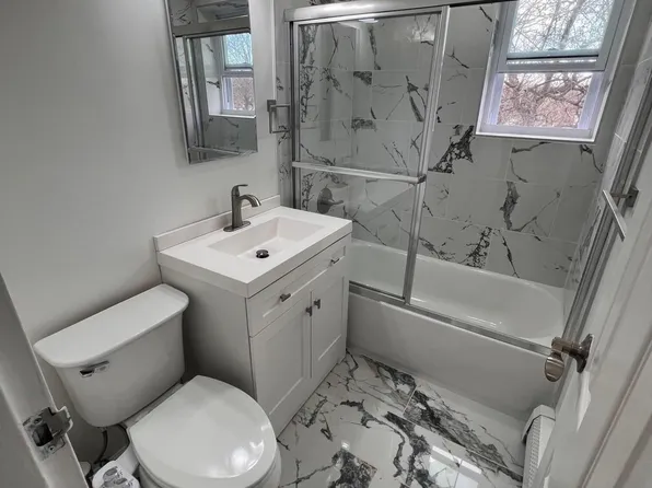 16 Manchester Court #H, Freehold, NJ 07728