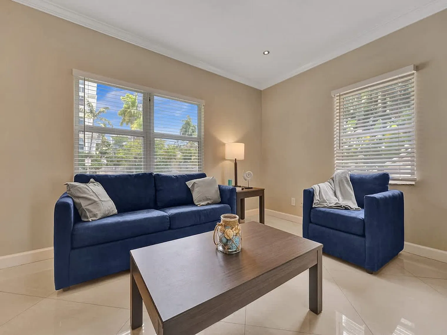 1 bed, 1.0 bath, 613 sqft, $4,056 — Photo 1