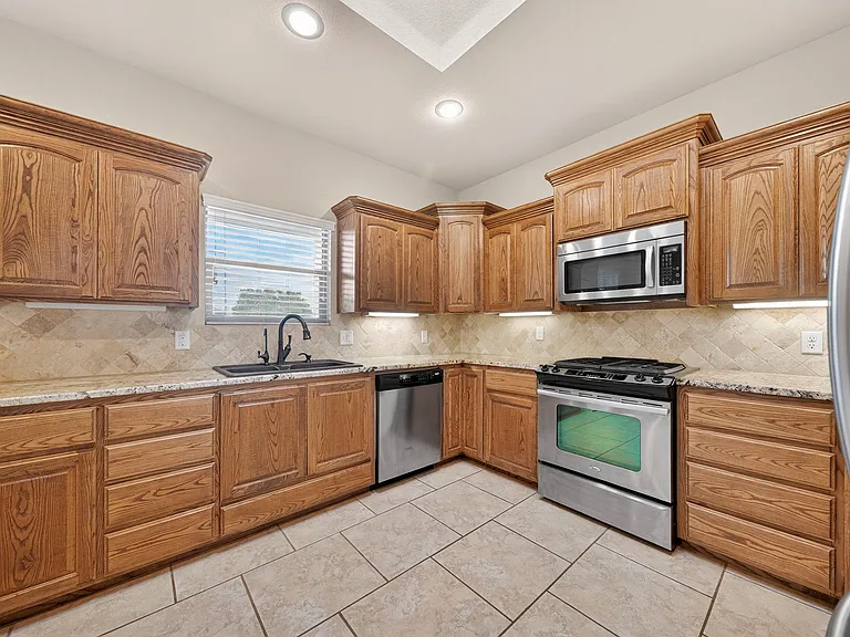 5600 Los Patios Dr — Photo 15