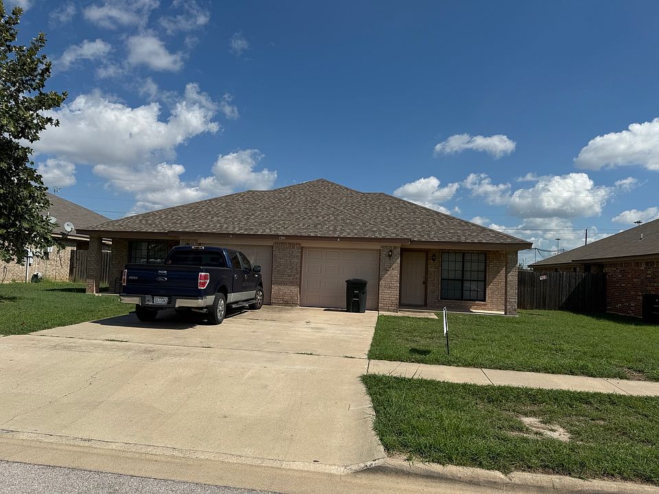 1st image of 1301 Nicholas Cir #B