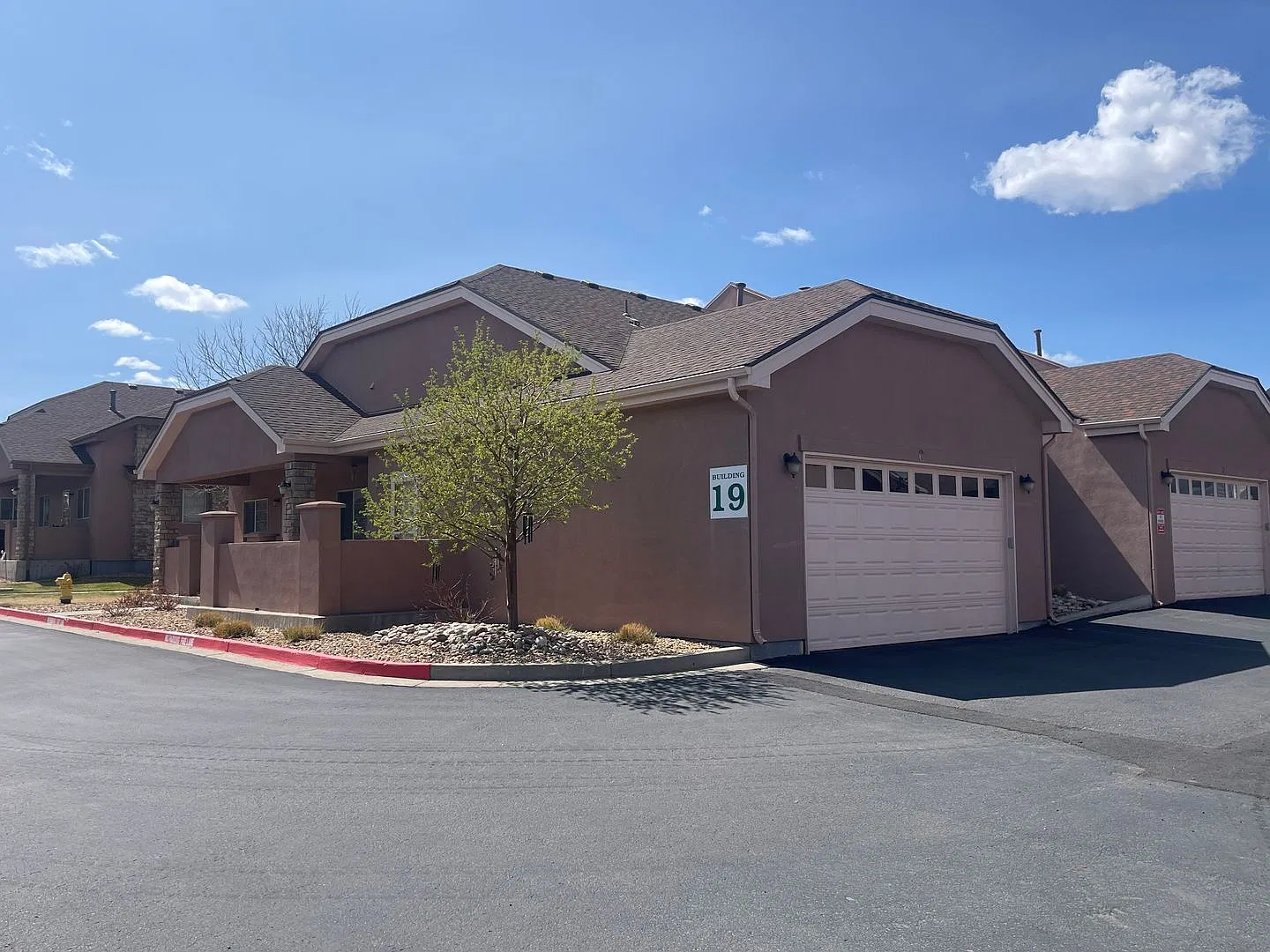 Three Bedroom Ranch Style Condo with all the amenities! — Photo 1