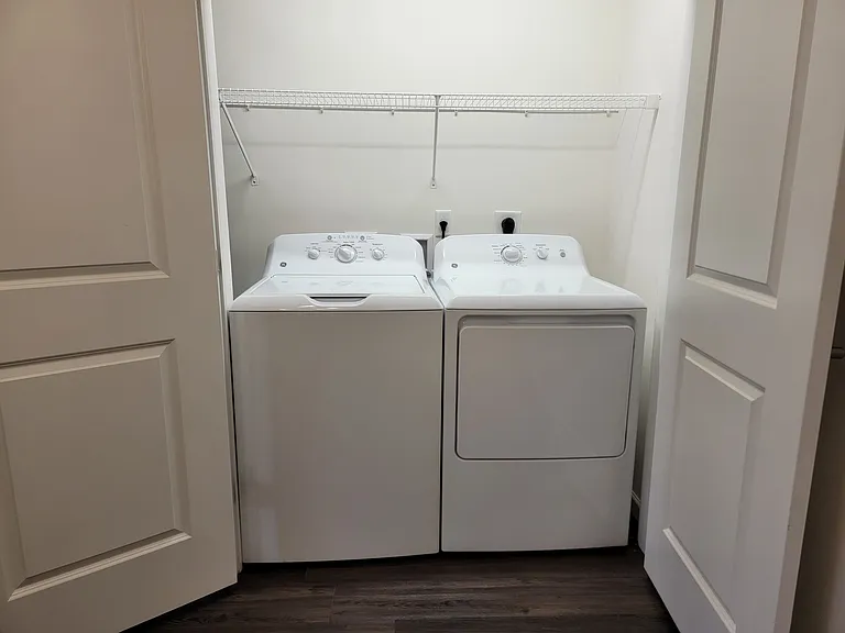 46 Howard Dr — Photo 5