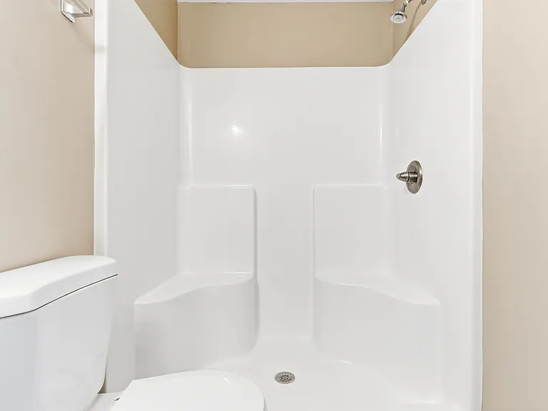 Greenbrier Apartments — Photo 87
