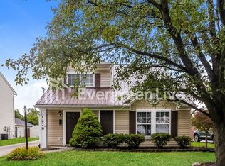 1228 Sunset Dr, Englewood, OH 45322