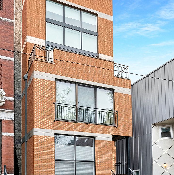 1st image of 1058 N Hermitage Ave #1