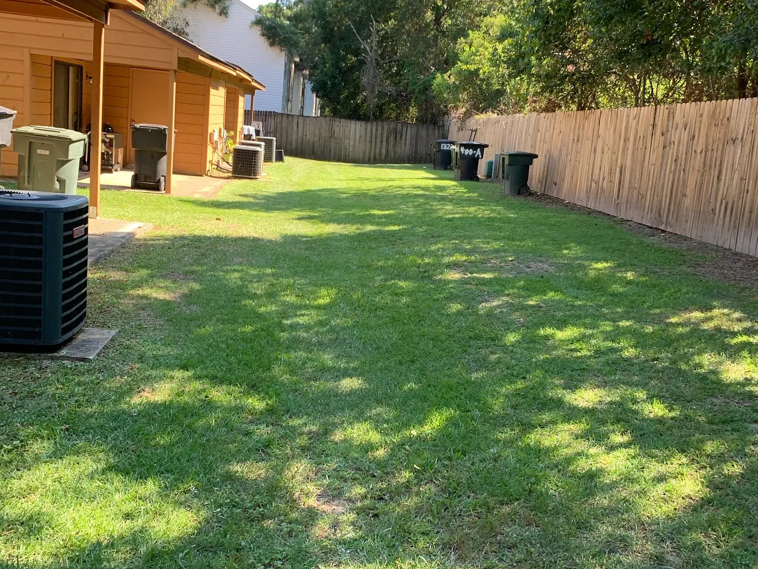 1318 Castelnau Ct — Photo 3