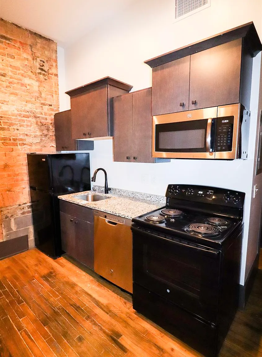 1513 Republic Street — Photo 2