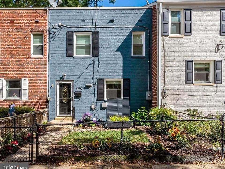 1st image of 2935 Landover St