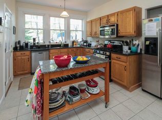 218 Lowell Ave, Newtonville, MA 02460