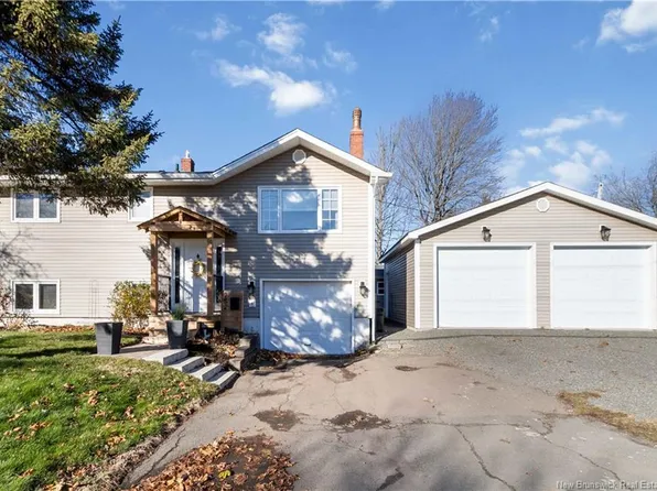 252 Whitepine Rd, Riverview, NB E1B 2X3