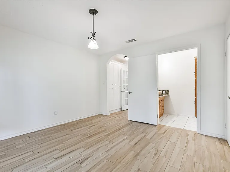 807 Stadium Cir — Photo 23