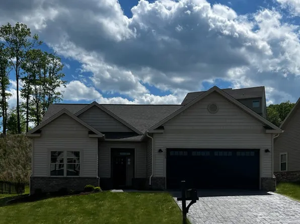 7003 Linn Cove Ct, Roanoke, VA 24018