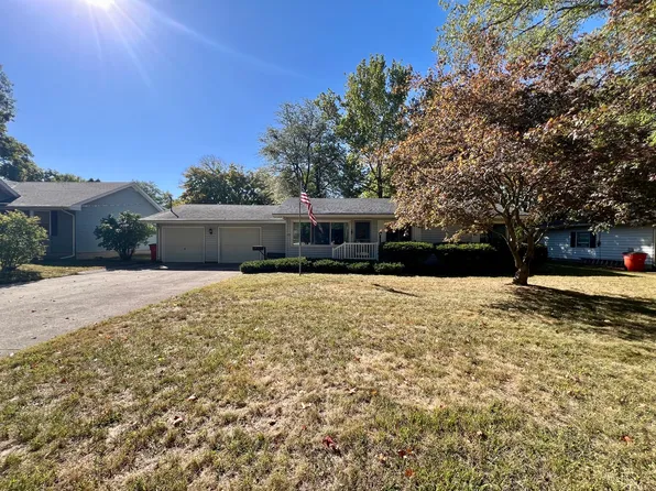 435 W Main St, Arcola, IL 61910