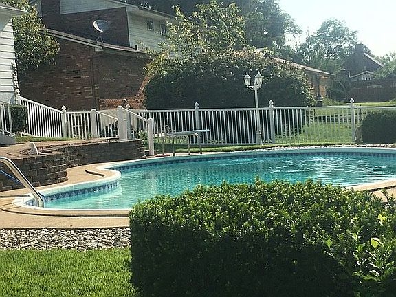 3rd image of 1867 Greenpine Dr