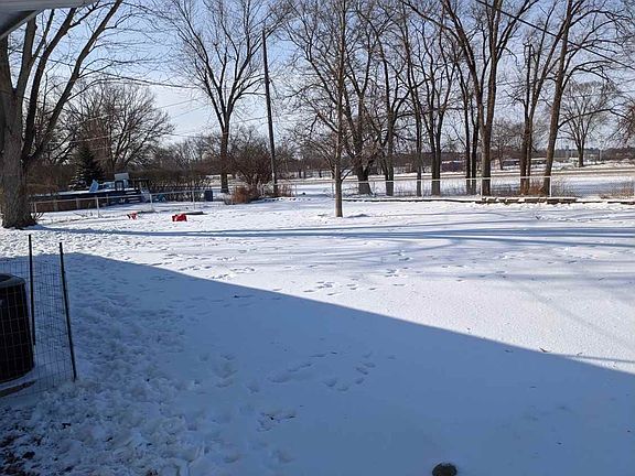 3rd image of 214 Bunn Dr