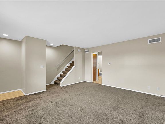 3rd image of 303 S Regency Dr #2B