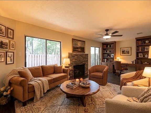 3rd image of 59 Willowwood Cir