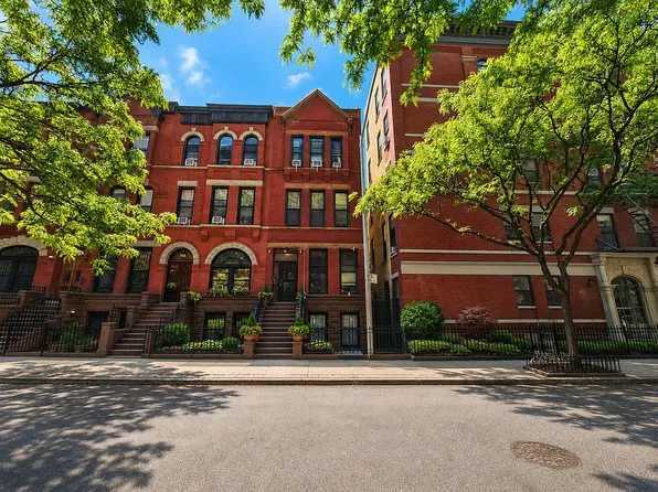 368 W 118th St, New York, NY 10026