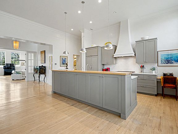 4th image of 1150 Canyon Rd #5