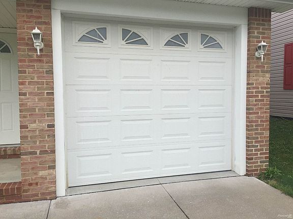 4th image of 4033 Warsaw Ave