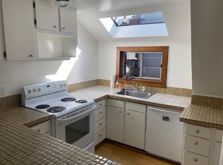 128 Eureka St #2, San Francisco, CA 94114