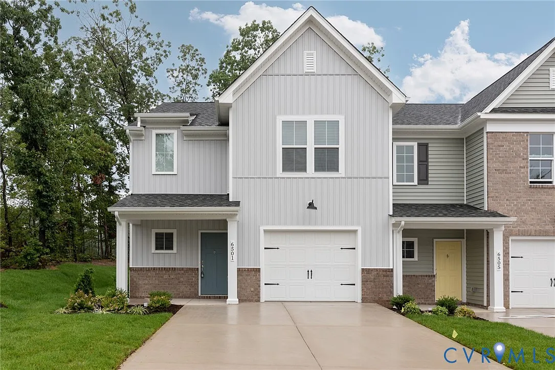 3 bed, 2.5 bath, 1743 sqft, $2,575 — Photo 1
