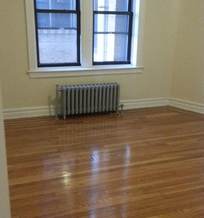 2nd image of 4141 46th St APT 5K