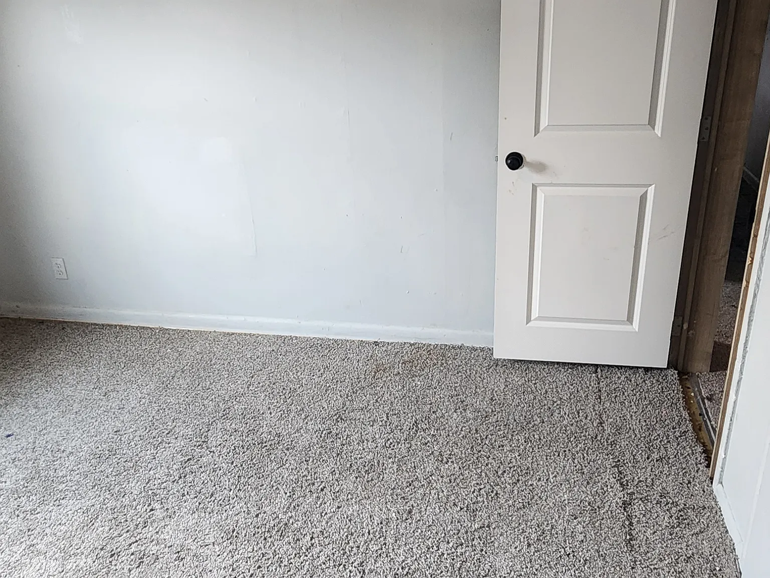 3 bed, 864 sqft, $995 — Photo 3
