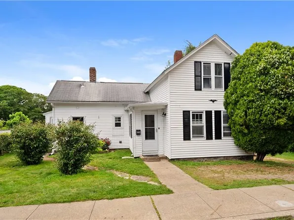 104 River St, South Kingstown, RI 02879