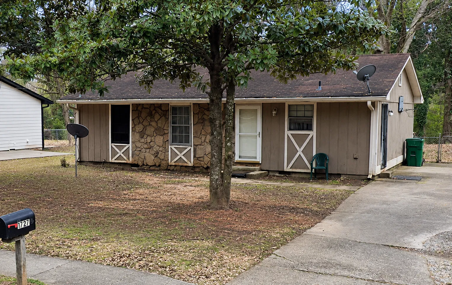 3 bed, 1120 sqft, $1,495 — Photo 1