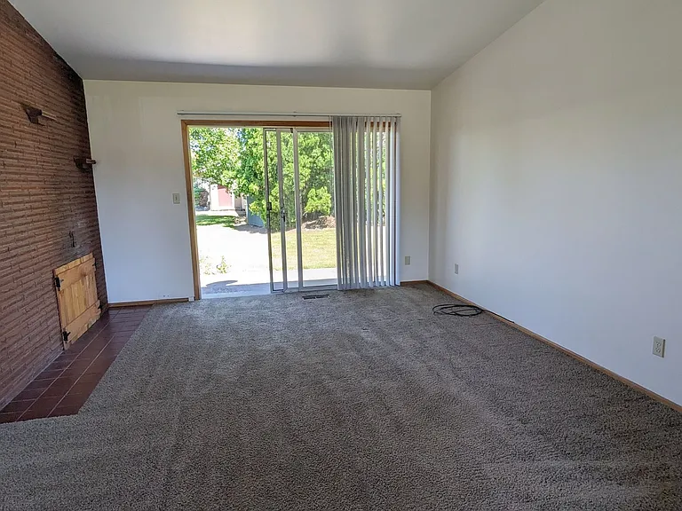 Bel Air Apartments — Photo 42