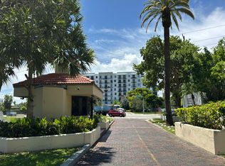 11113 Biscayne Blvd, Miami, FL 33181