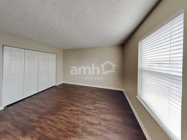 340 Evergreen Cir — Photo 23