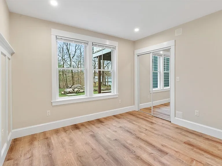 26 Lyndale Ave #2 — Photo 18