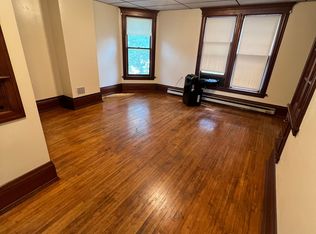 407 2nd St, Baraboo, WI 53913