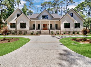 2 Foot Point Rd, Hilton Head Island, SC 29928