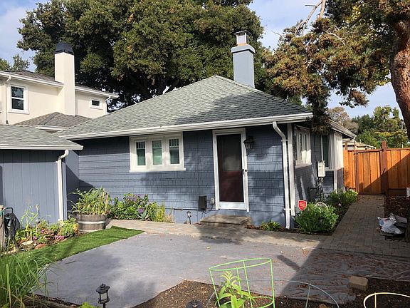3rd image of 896 Green St