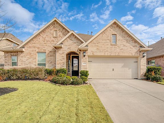 3rd image of 17711 Misty Brook Ln