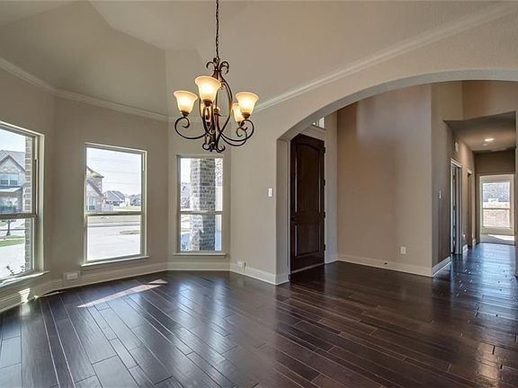 5th image of 7227 Laguna