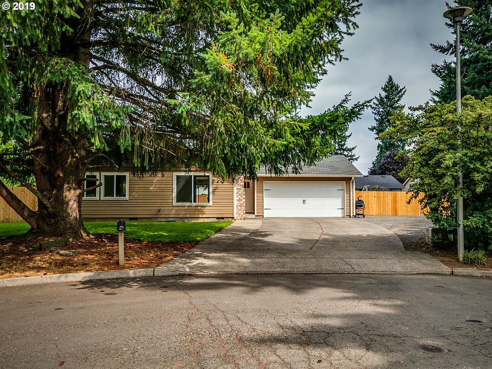 1st image of 3515 NE 125th Ct