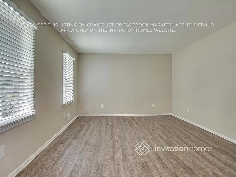 2405 Old Colony Rd — Photo 5